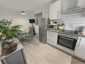 Photo 4- click for photo gallery